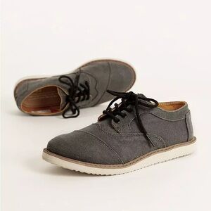 TOMS Boys - Brogue Shoes Gray Size 3